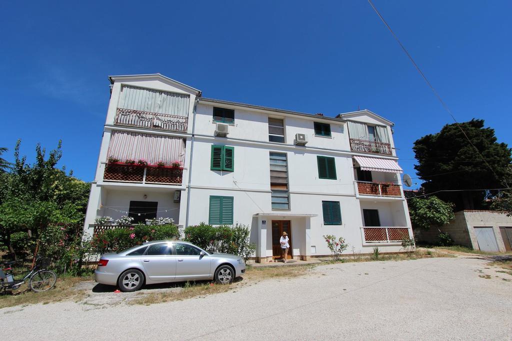 Apartment Dina Ρόβινι Εξωτερικό φωτογραφία